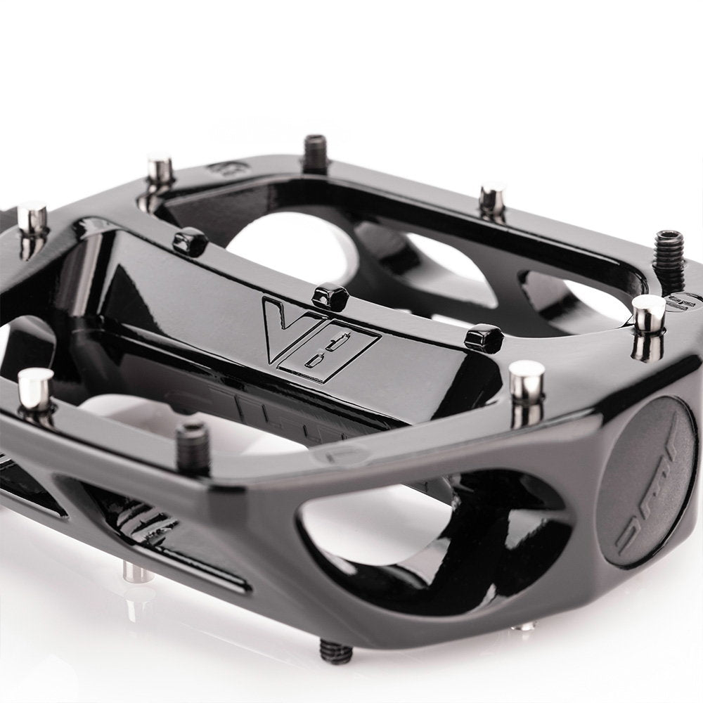 DMR - V8 Classic DU